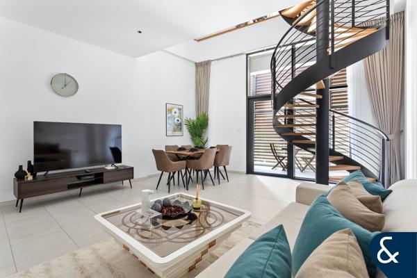1 Bedroom | Unique Duplex | Vacant | High ROI